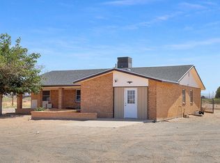5302 Whispering Wind Dr, El Paso, TX 79938