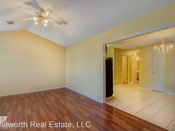 5th image of 1363 Southern Gardens Dr