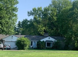 3320 E Loretta Dr, Indianapolis, IN 46227