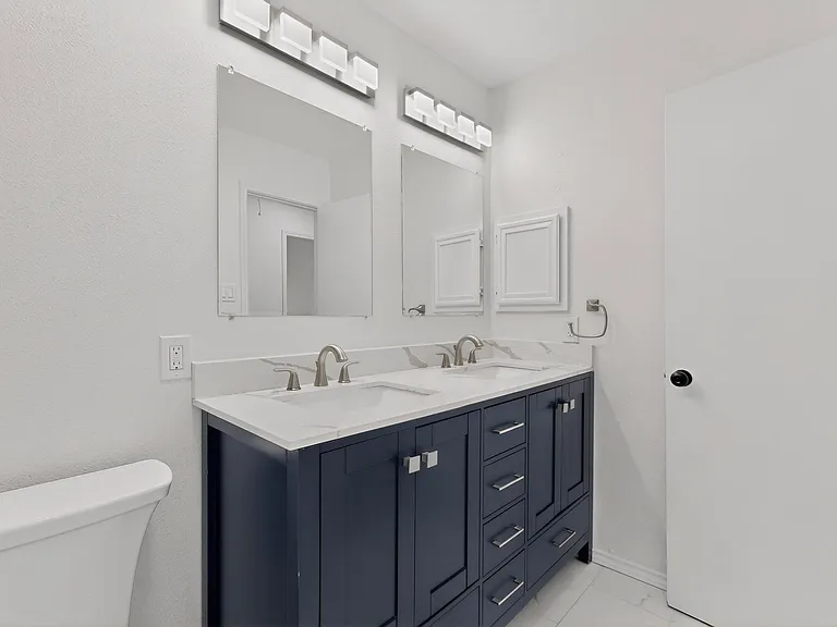 817 Edmonton Dr — Photo 40