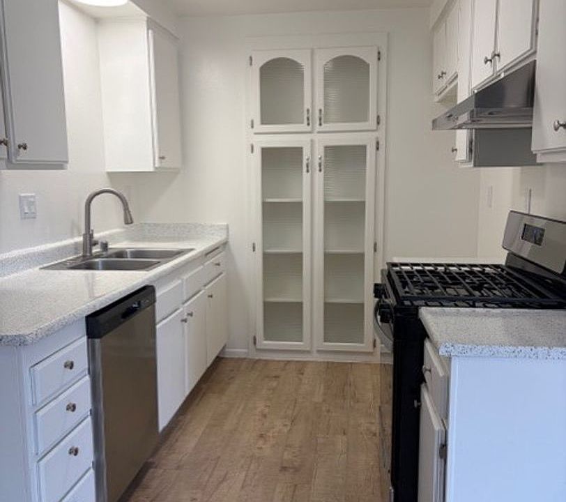 1st image of 1450 E Grove Ave APT 29