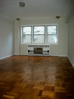 Sold by Manhattan Network Inc. | media 9