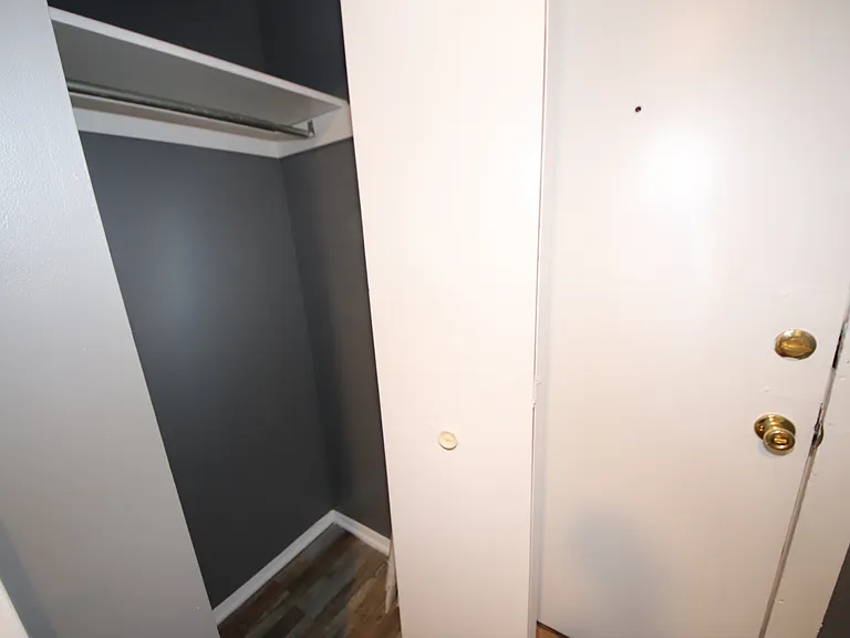 17 E Centre St #6 — Photo 11