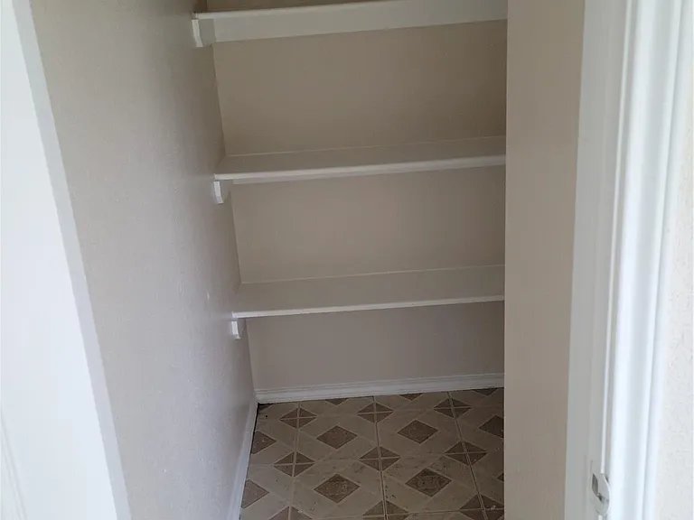 7915 Summerfern Ct — Photo 10
