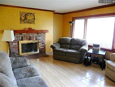 4th image of 6852 Middlebrook Blvd