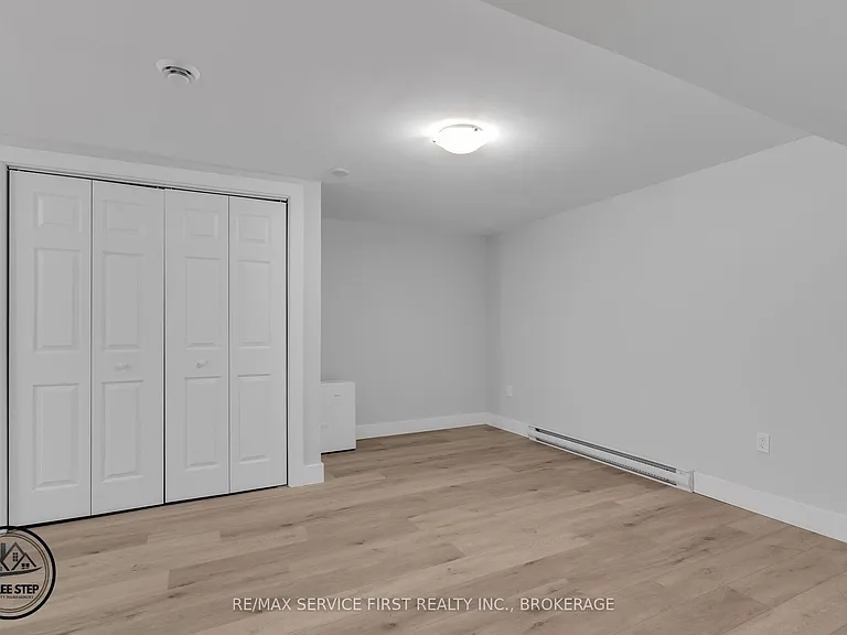 9 Rockford Pl — Photo 7