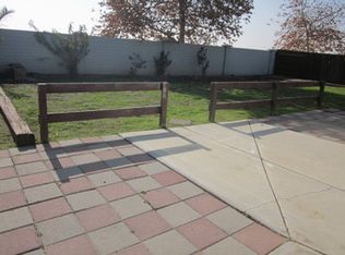 324 Del Rey Dr, Delano, CA 93215