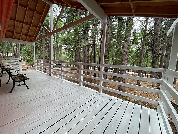 4th image of 30973 Bambi Dr