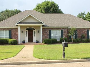 204 Pecan Cir, Brandon, MS 39042
