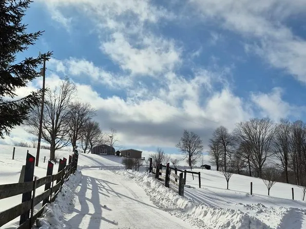 299 Stage Coach Rd, Rainelle, WV 25962