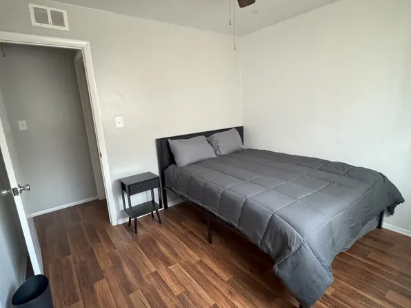 5603 Dudley St, Dearborn Heights, MI 48125