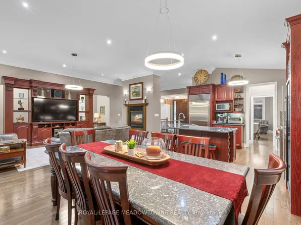 5 McNutt St, Brampton, ON L6Y 5L3