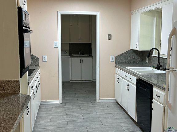 4th image of 504 W Patricia Dr