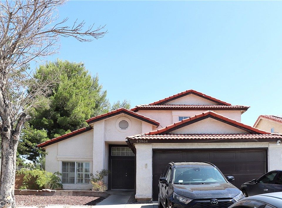 1st image of 43964 Fallon Dr