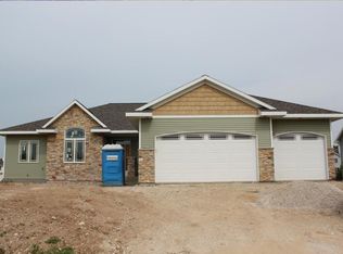 N6320 Kapur Dr, Sheboygan Fls, WI 53085