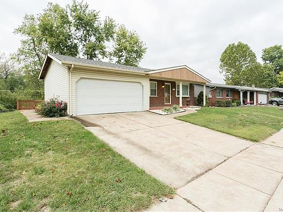 3rd image of 3908 Via Miralesta Dr