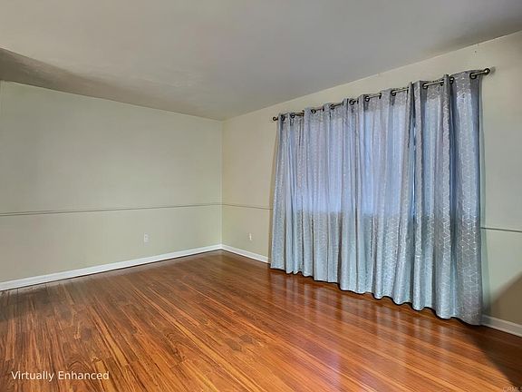 4th image of 703 San Juhn St