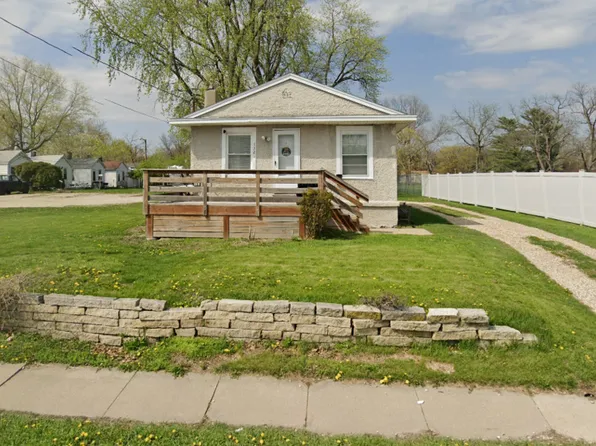 1321 Army Post Rd, Des Moines, IA 50315