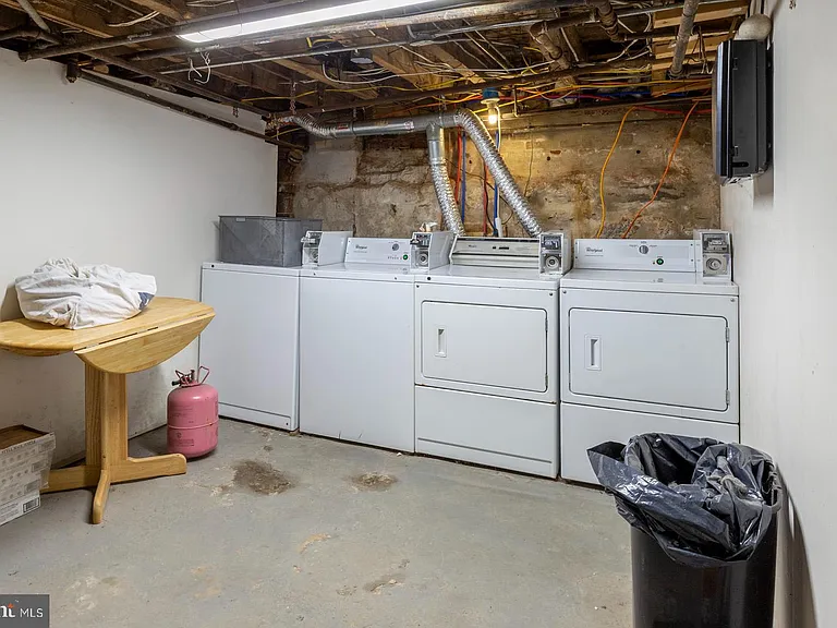 129 W Susquehanna Ave #2F — Photo 14