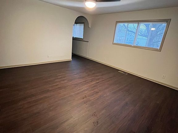 2nd image of 3597 N Lynhurst Dr