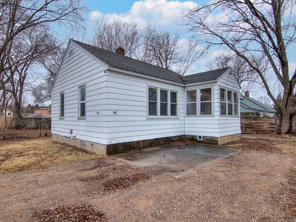 925 Cedar St 2, Eau Claire, WI 54703 Zillow