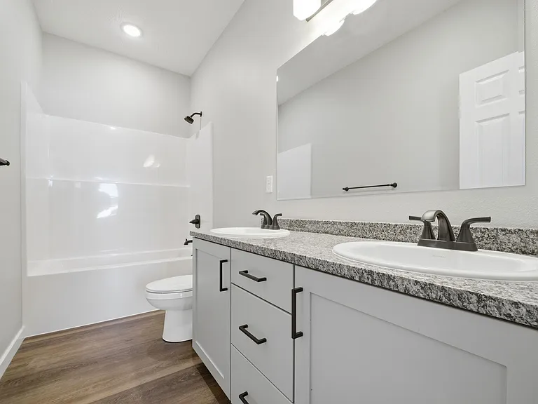 109 Bailey Dr — Photo 12