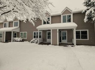 115 W Country Club Dr UNIT 9, Bolton, VT 05465