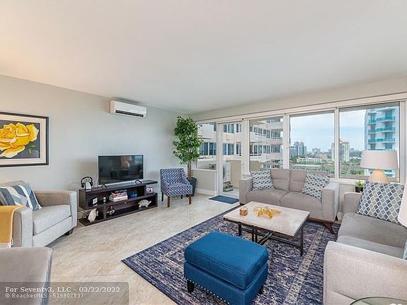 3rd image of 3233 NE 34th St APT 1220