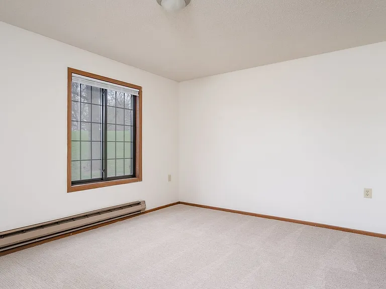 Woodcrest Townhomes — Photo 17
