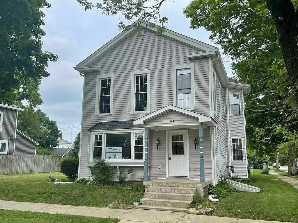 147 S Franklin St photo 1