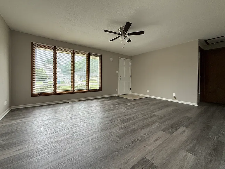 4158 W 90th Pl — Photo 3
