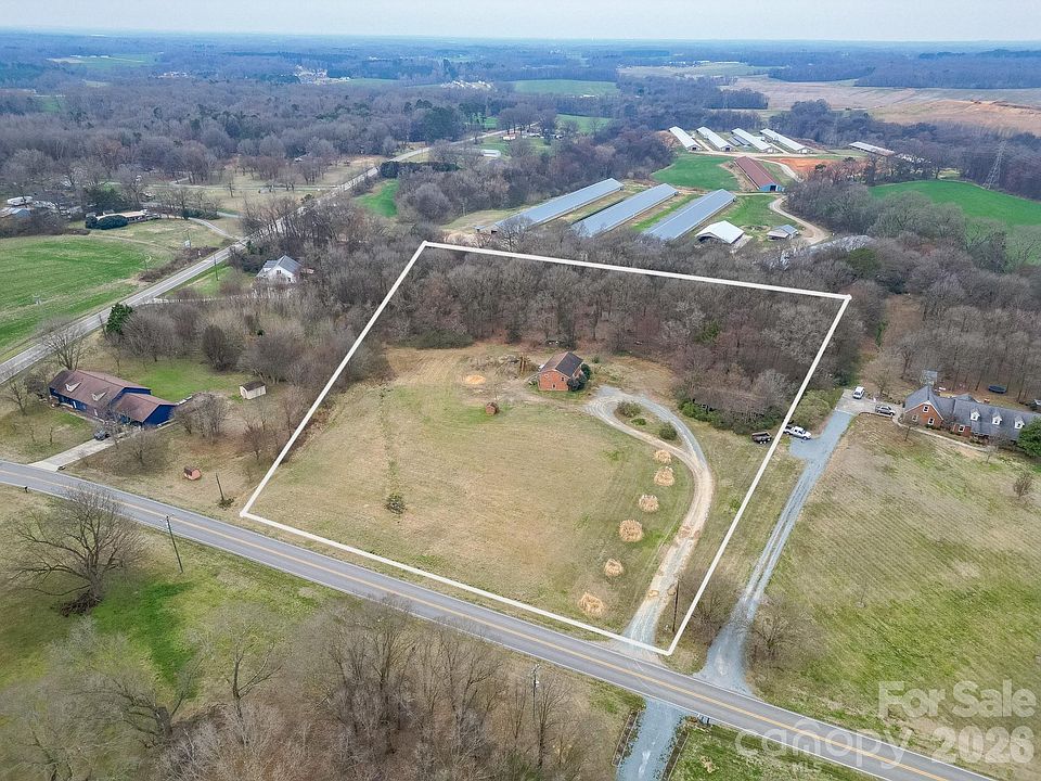 1st image of 3211 Old Camden Rd