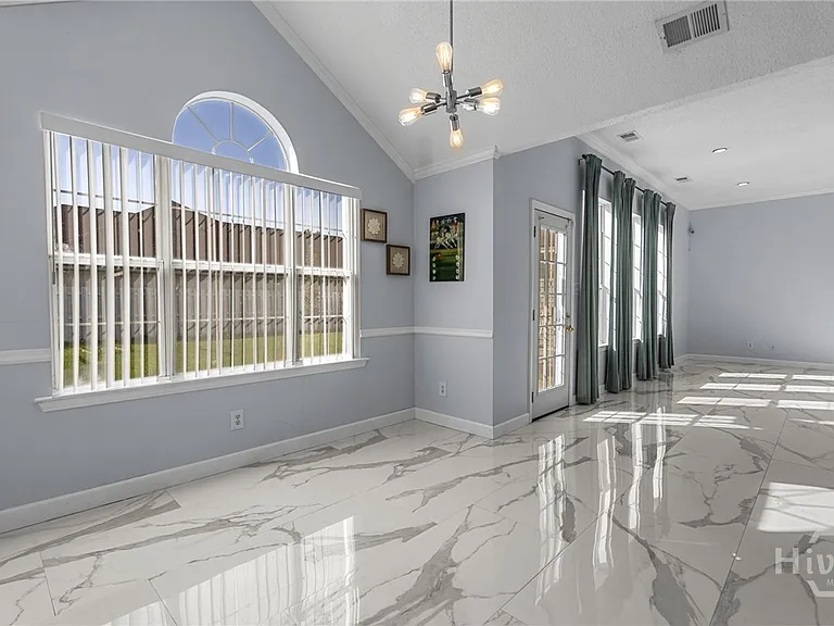 124 Hopeland Dr — Photo 13