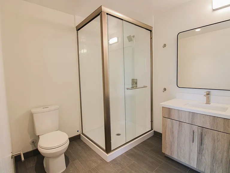 Newly Built Luxury Apartments in San Luis Obispo "Little Italy" — Photo 28