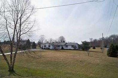 2nd image of 120 Canyon Villa Ct