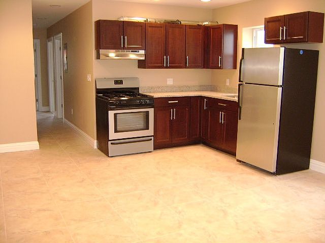 2nd image of 2128 Ditmars Blvd