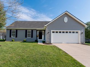 2046 Whispering Willow Ln, Amelia, OH