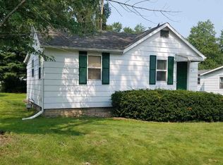 915 S 15th St, Goshen, IN 46526