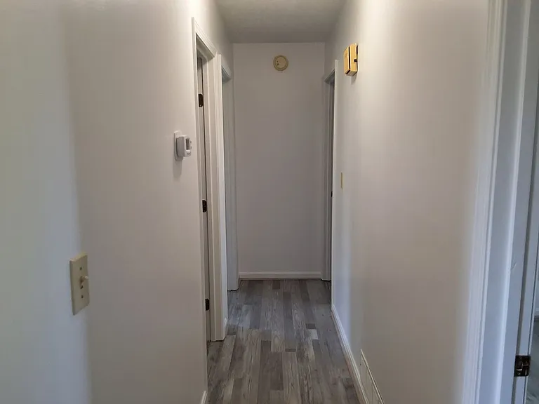 111 Cherrywood Dr — Photo 9