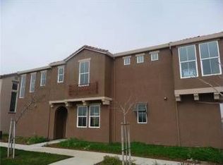 9964 Macabee Ln, Elk Grove, CA 95757