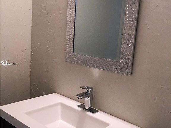 5th image of 1020 Meridian Ave APT 705