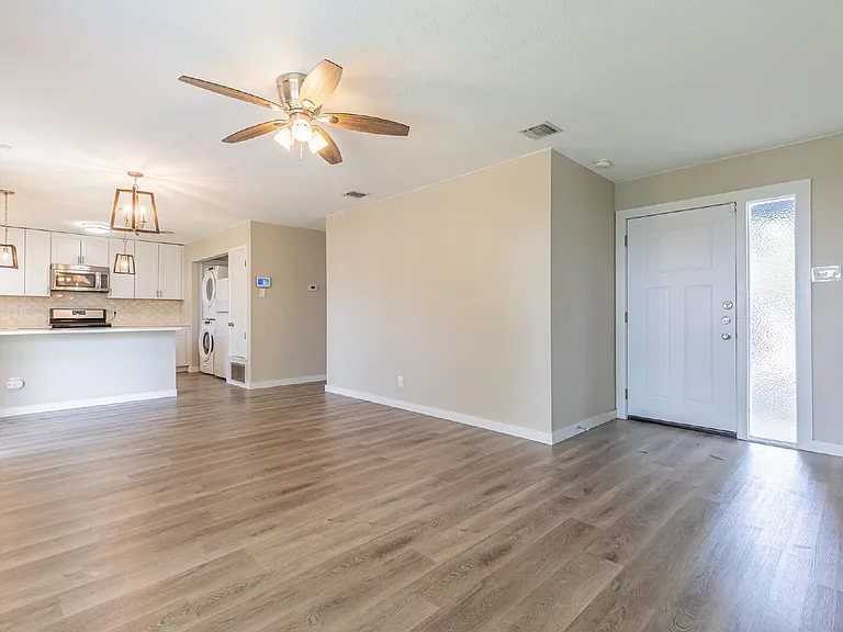 1366 Bayou Dr — Photo 7