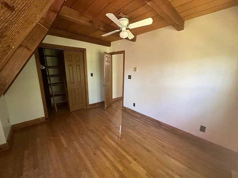 2077 Winchester Southern Rd — Photo 5