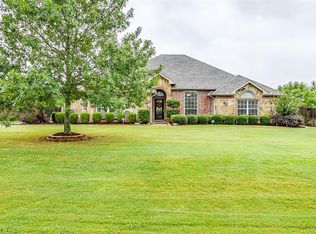 5116 Chase Landing Dr, Burleson, TX 76028