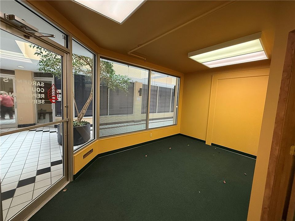 2nd image of 665 Philadelphia St #2