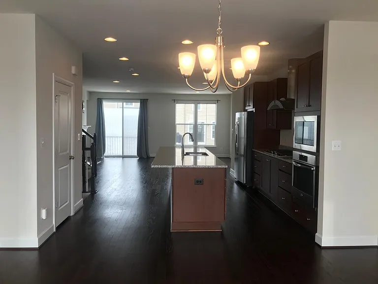 42314 Rockrimmon Ter — Photo 17