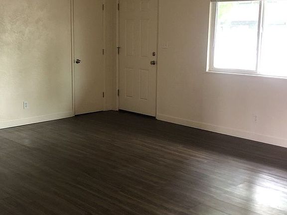 5th image of 721 Bennett Ave APT 10