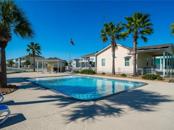 158 S Nautica, Rockport, TX 78382