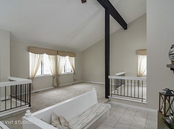 4th image of 1612 W Canterbury Ct