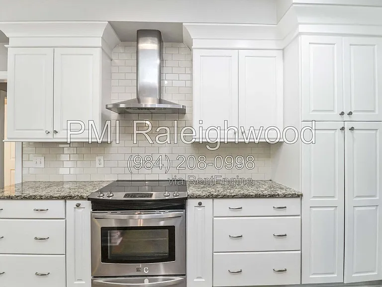 301 Perry Creek Dr — Photo 10